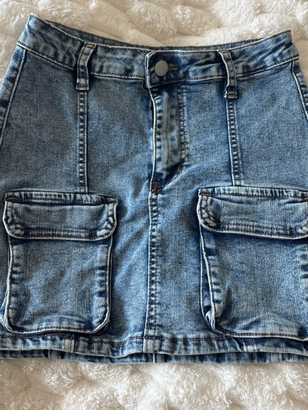 SHEIN Blue Denim Mini Skirt with Cargo Pockets